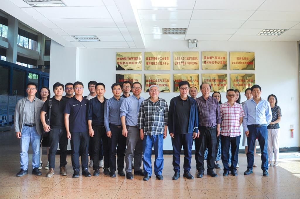 中国环境科学研究院张凡研究员及四川大学蒋文举教授团队到冶金废气资源化国家地方联合工程研究中心访问交流